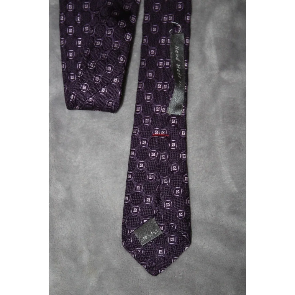 Daniel Cremieux Tie Handmade USA Purple Silk Business Necktie